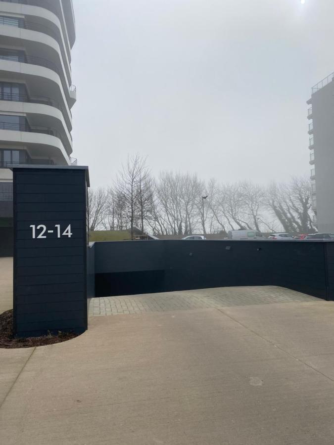 Lichtrijk 2-Slaapkamerappartement Met Zeezicht En Gratis Parking Ostende Exterior foto