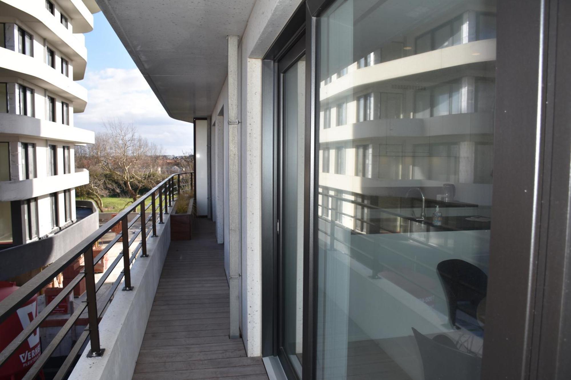 Lichtrijk 2-Slaapkamerappartement Met Zeezicht En Gratis Parking Ostende Exterior foto
