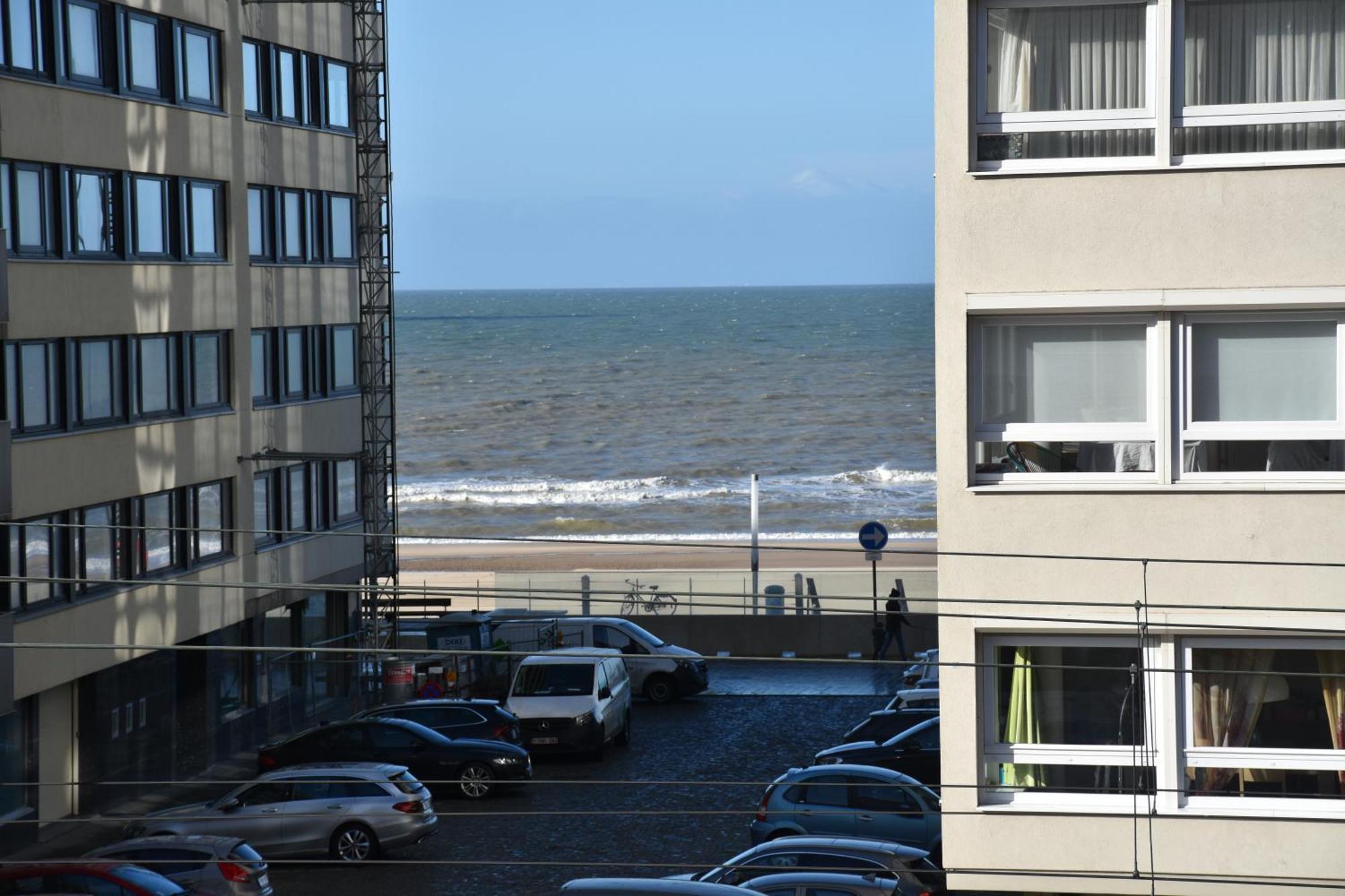 Lichtrijk 2-Slaapkamerappartement Met Zeezicht En Gratis Parking Ostende Exterior foto